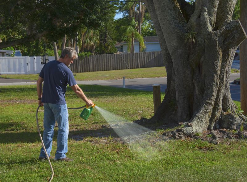 Weeding Service in Honolulu, HI